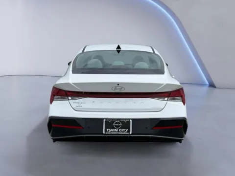 More photos of 2024 Hyundai Elantra Limited at Twin City Nissan, TN