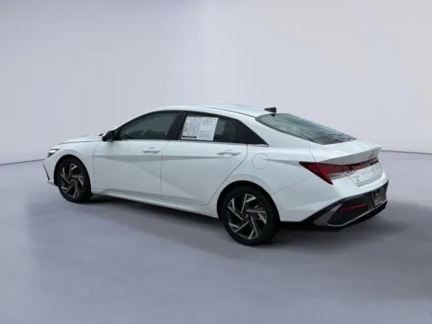 More photos of 2024 Hyundai Elantra Limited at Twin City Nissan, TN