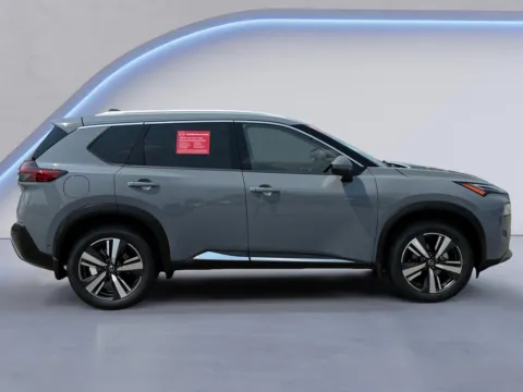 Photos of 2021 Nissan Rogue Platinum for sale in Alcoa, TN at Twin City Nissan