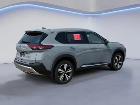 Another view of 2021 Nissan Rogue Platinum for sale in Alcoa, TN at Twin City Nissan