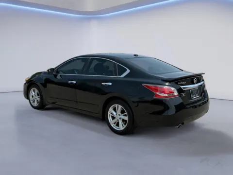 More photos of 2015 Nissan Altima 2.5 SL at Twin City Nissan, TN