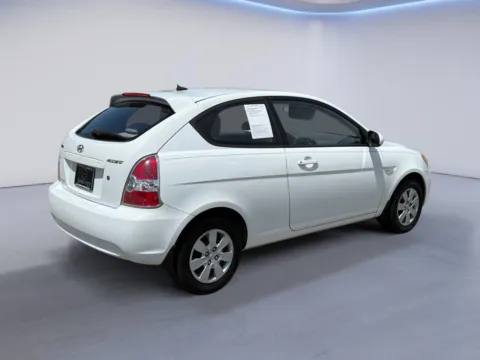 Another view of 2010 Hyundai Accent GS for sale in Alcoa, TN at Twin City Nissan