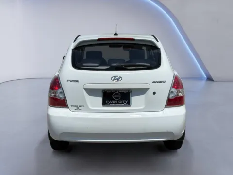 More photos of 2010 Hyundai Accent GS at Twin City Nissan, TN