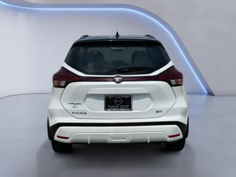 More photos of 2023 Nissan Kicks SR at Twin City Nissan, TN