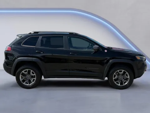 Photos of 2019 JEEP CHEROKEE TRLHWK for sale in Alcoa, TN at Twin City Nissan