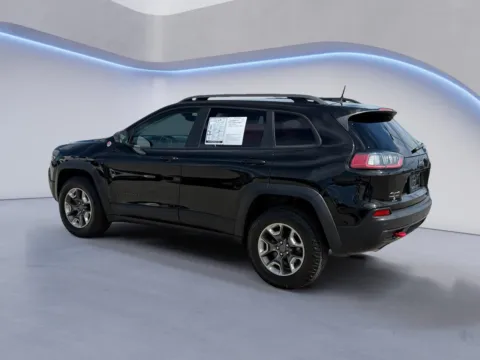 More photos of 2019 JEEP CHEROKEE TRLHWK at Twin City Nissan, TN