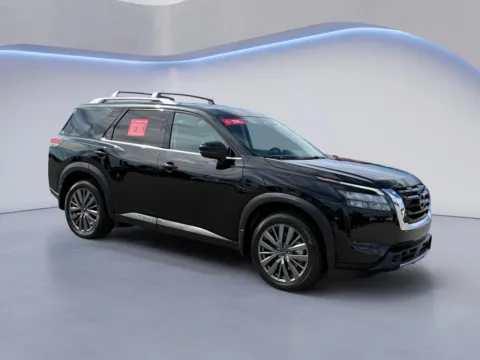 Black 2025 Nissan Pathfinder SL for sale in Alcoa, TN