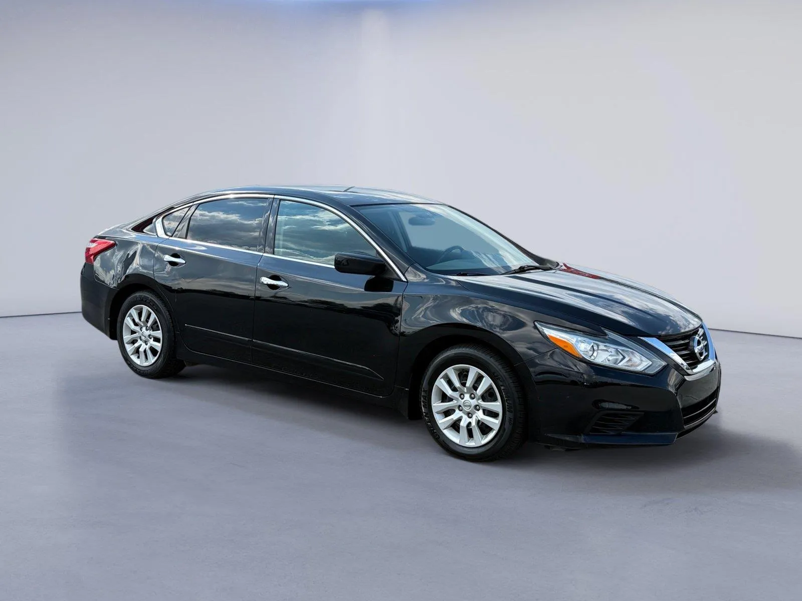 Black 2016 Nissan Altima 2.5 S for sale in Alcoa, TN