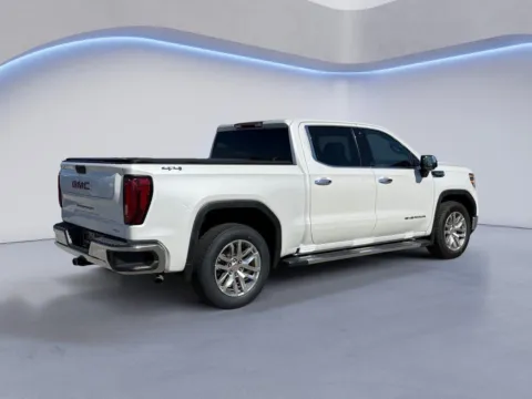 More photos of 2021 GMC Sierra 1500 SLT at Twin City Auto Center, TN