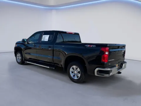 More photos of 2023 Chevrolet Silverado 1500 LT at Twin City Auto Center, TN