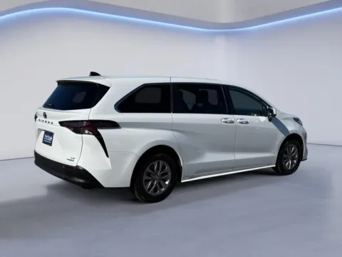 Another view of 2024 Toyota Sienna LE for sale in Alcoa, TN at Twin City Auto Center