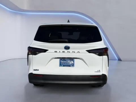 More photos of 2024 Toyota Sienna LE at Twin City Auto Center, TN