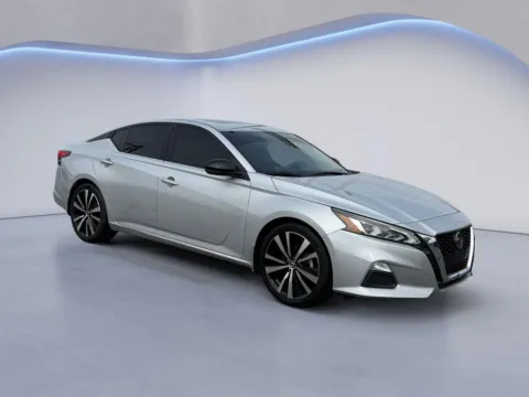 Silver 2019 Nissan Altima 2.5 SR for sale in Alcoa, TN
