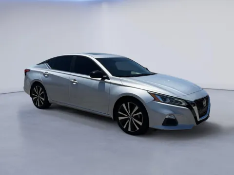 Silver 2019 Nissan Altima 2.5 SR for sale in Alcoa, TN