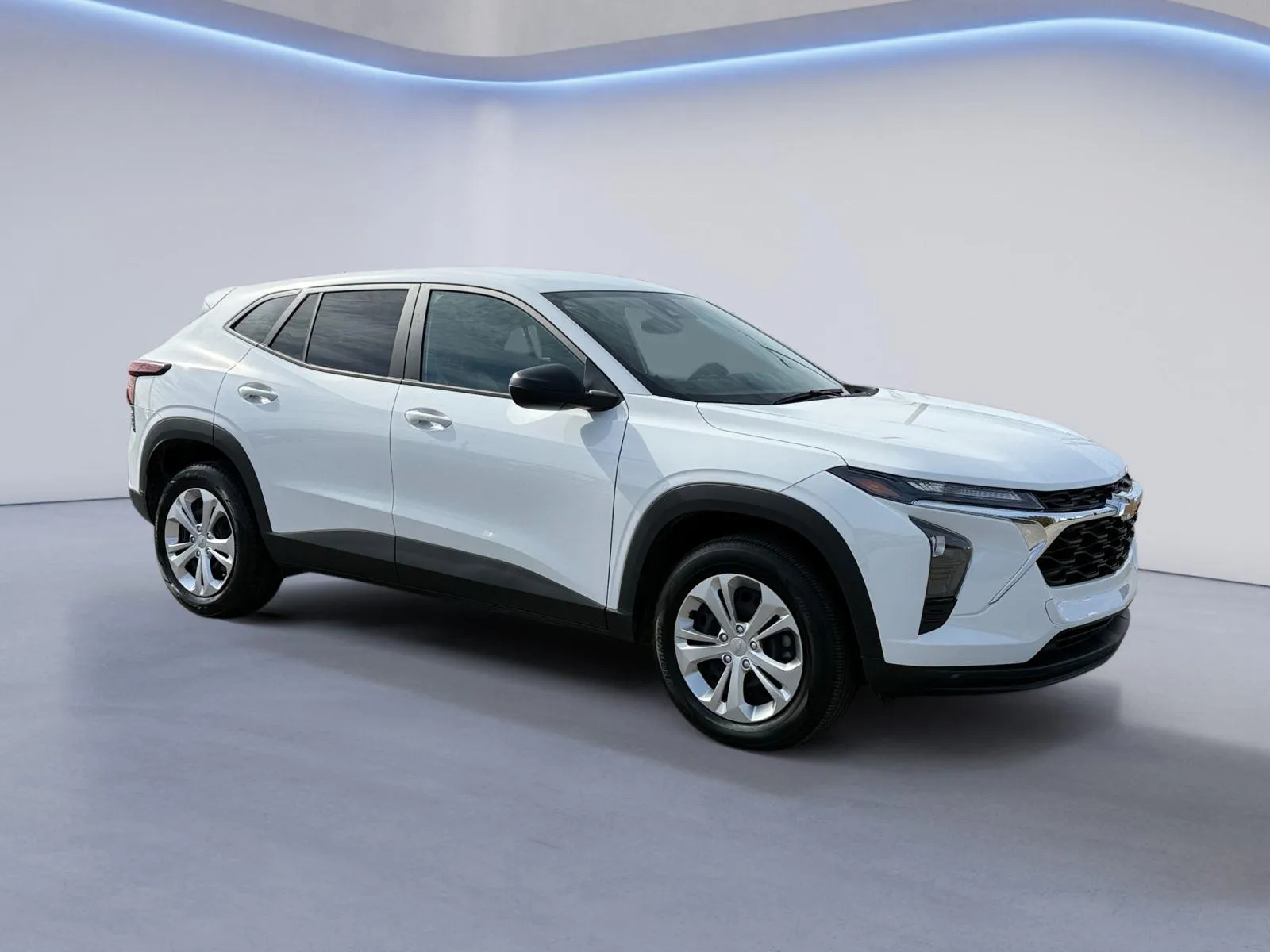 White 2025 Chevrolet Trax LS for sale in Alcoa, TN