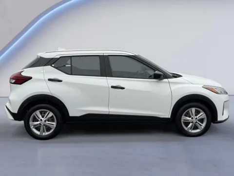 Photos of 2022 Nissan Kicks S for sale in Alcoa, TN at Twin City Auto Center