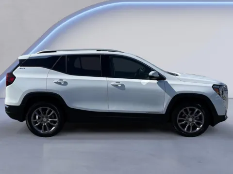 Photos of 2024 GMC Terrain SLT for sale in Alcoa, TN at Twin City Auto Center
