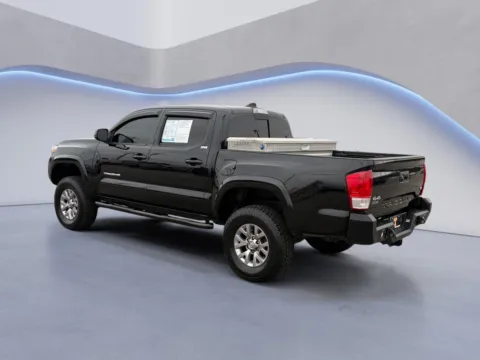 More photos of 2018 Toyota Tacoma SR5 V6 at Twin City Auto Center, TN