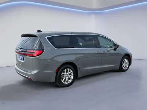 Another view of 2025 Chrysler Pacifica Select for sale in Alcoa, TN at Twin City Auto Center