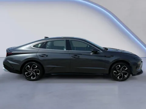 Photos of 2024 Hyundai Sonata SEL for sale in Alcoa, TN at Twin City Auto Center