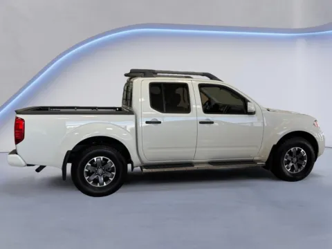 Photos of 2021 Nissan Frontier PRO-4X for sale in Alcoa, TN at Twin City Auto Center