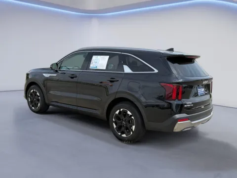 More photos of 2024 Kia Sorento S at Twin City Auto Center, TN