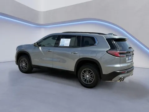 More photos of 2025 GMC Acadia FWD Elevation at Twin City Auto Center, TN