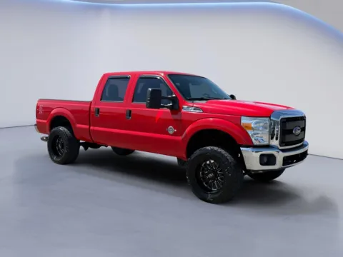 Red 2016 Ford Super Duty F-250 SRW XL for sale in Alcoa, TN
