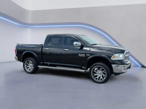 Black 2017 Ram 1500 Laramie for sale in Alcoa, TN