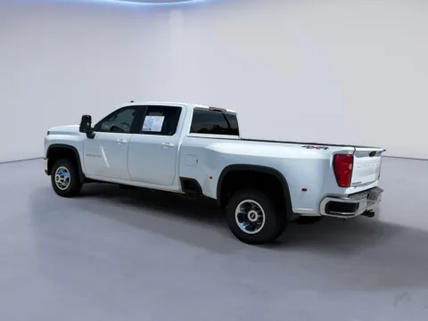More photos of 2022 Chevrolet Silverado 3500HD LT at Twin City Auto Center, TN