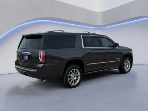 Another view of 2017 GMC Yukon XL Denali for sale in Alcoa, TN at Twin City Auto Center