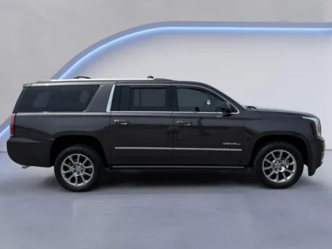 Photos of 2017 GMC Yukon XL Denali for sale in Alcoa, TN at Twin City Auto Center