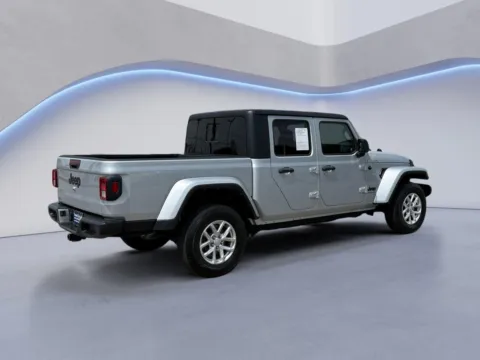 Another view of 2023 Jeep Gladiator Sport S for sale in Alcoa, TN at Twin City Auto Center