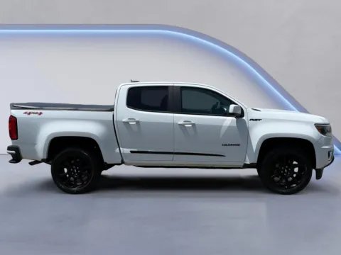Photos of 2020 Chevrolet Colorado 4WD LT for sale in Alcoa, TN at Twin City Auto Center