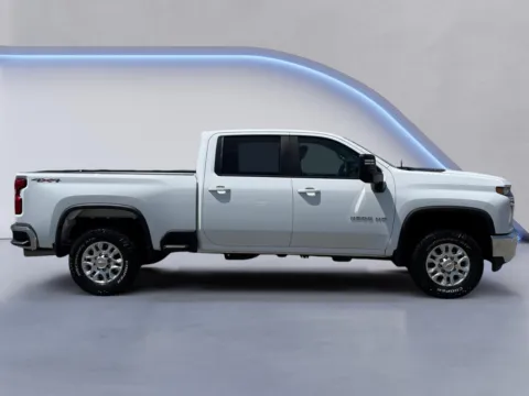 Photos of 2022 Chevrolet Silverado 2500HD LT for sale in Alcoa, TN at Twin City Auto Center