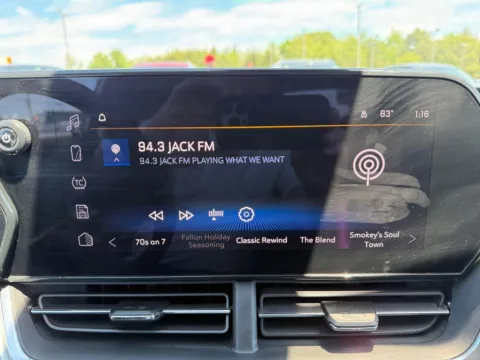 White 2025 Chevrolet Trax LT for sale in Alcoa, TN