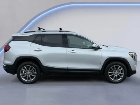 Photos of 2022 GMC Terrain SLT for sale in Alcoa, TN at Twin City Auto Center