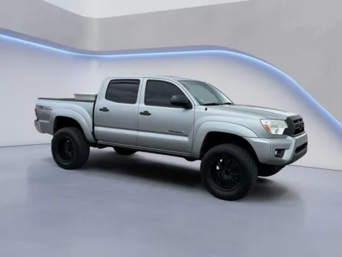 Silver 2015 Toyota Tacoma BASE for sale in Alcoa, TN