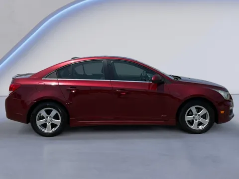 Photos of 2016 Chevrolet Cruze Limited LT for sale in Alcoa, TN at Twin City Auto Center