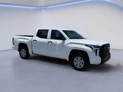 White 2023 Toyota Tundra SR for sale in Alcoa, TN