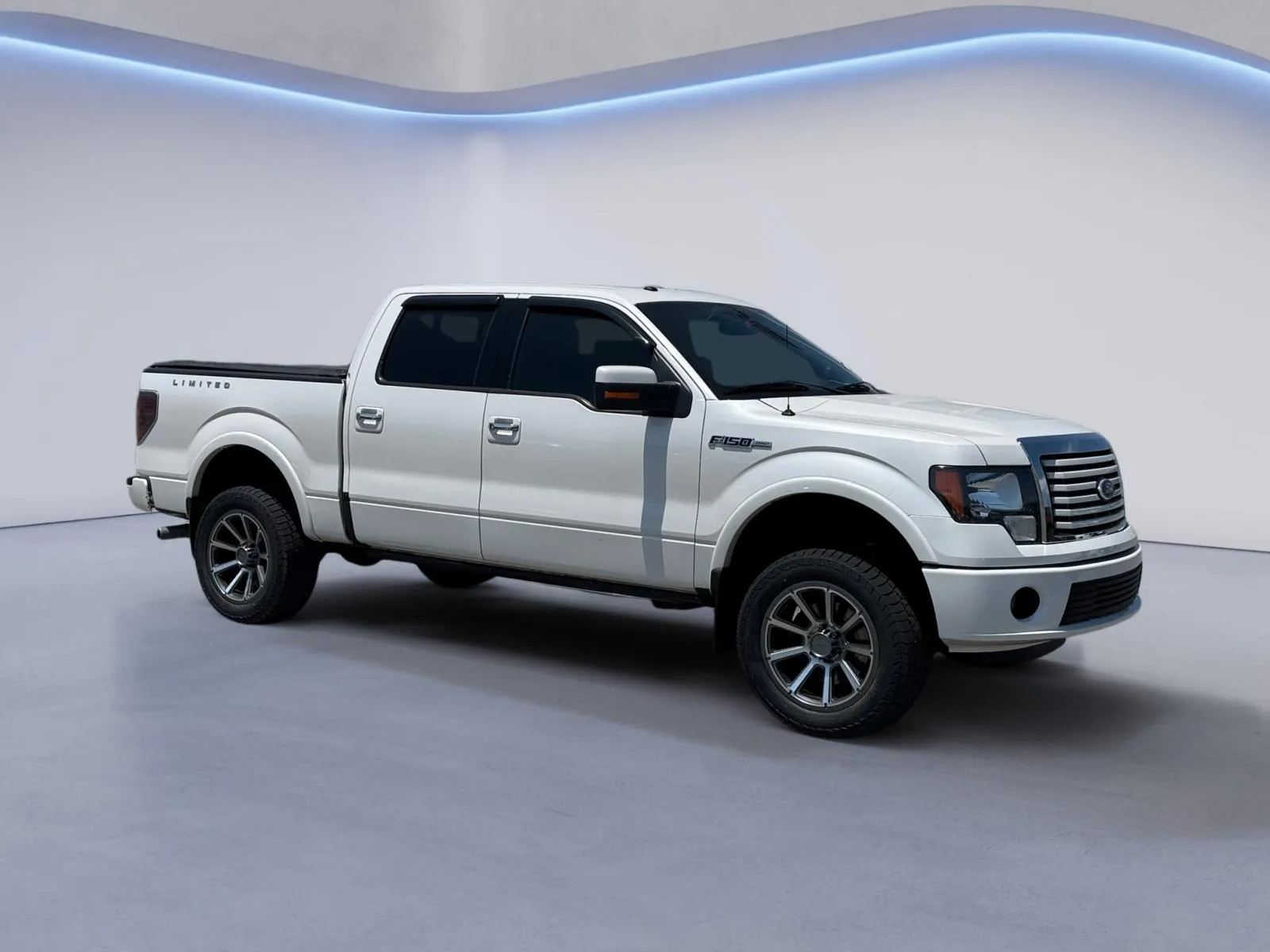 White 2011 Ford F-150 Platinum for sale in Alcoa, TN