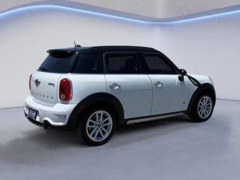 Another view of 2016 MINI Cooper Countryman S for sale in Alcoa, TN at Twin City Auto Center