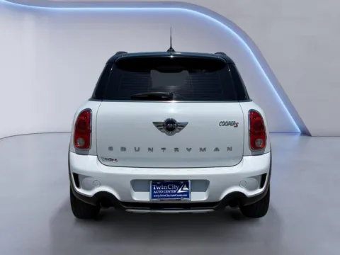 More photos of 2016 MINI Cooper Countryman S at Twin City Auto Center, TN