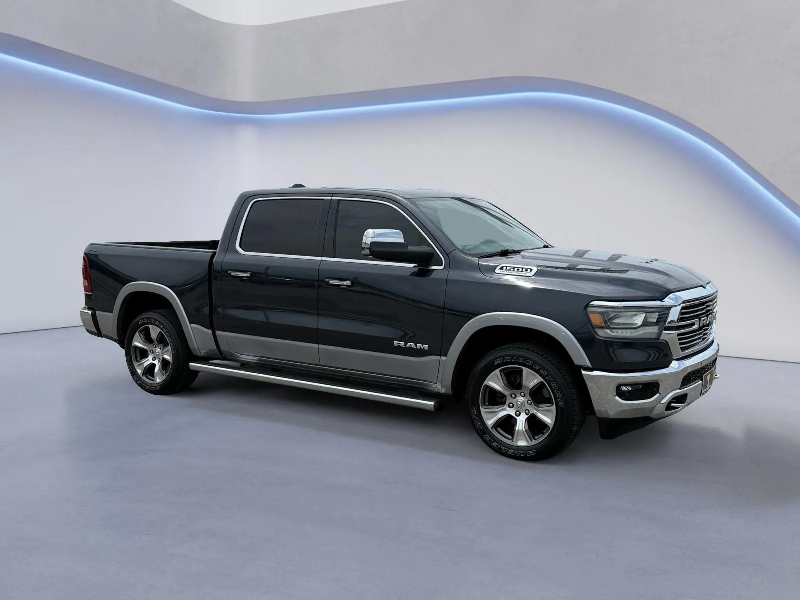2021 RAM 1500 Laramie 4x4 Crew Cab 5'7's photo