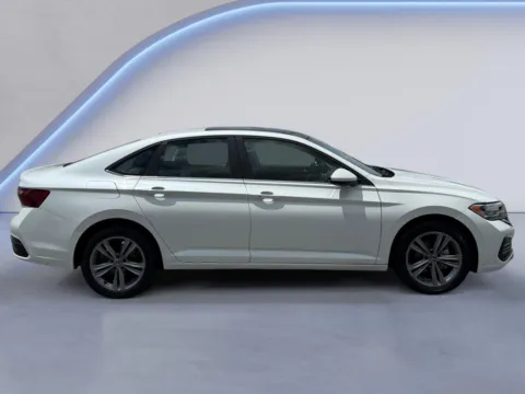 Photos of 2024 Volkswagen Jetta SE for sale in Alcoa, TN at Twin City Auto Center