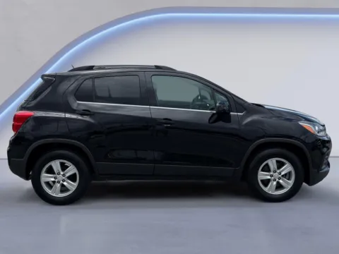 Photos of 2019 Chevrolet Trax LT for sale in Alcoa, TN at Twin City Auto Center