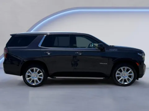 Photos of 2022 Chevrolet Tahoe High Country for sale in Alcoa, TN at Twin City Auto Center