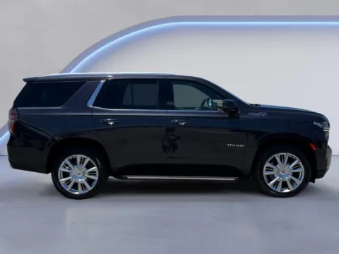 Photos of 2022 Chevrolet Tahoe High Country for sale in Alcoa, TN at Twin City Auto Center
