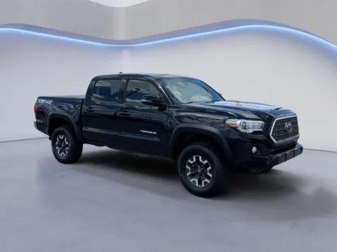 Black 2019 TOYOTA TACOMA for sale in Alcoa, TN
