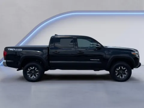 Photos of 2019 TOYOTA TACOMA for sale in Alcoa, TN at Twin City Auto Center